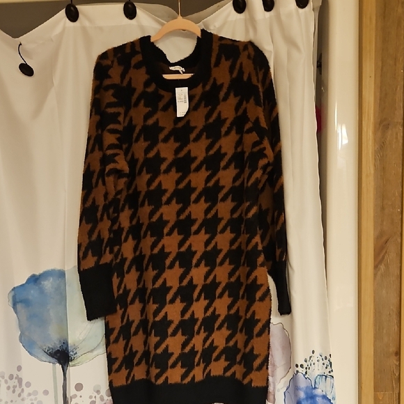 Elegant Houndstooth Long Sleeve Dress - Black and Brown - Picture 1 of 5